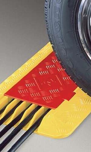 Protetor de cabos R4 equipamentos Protetor de cabos R4 equipamentos